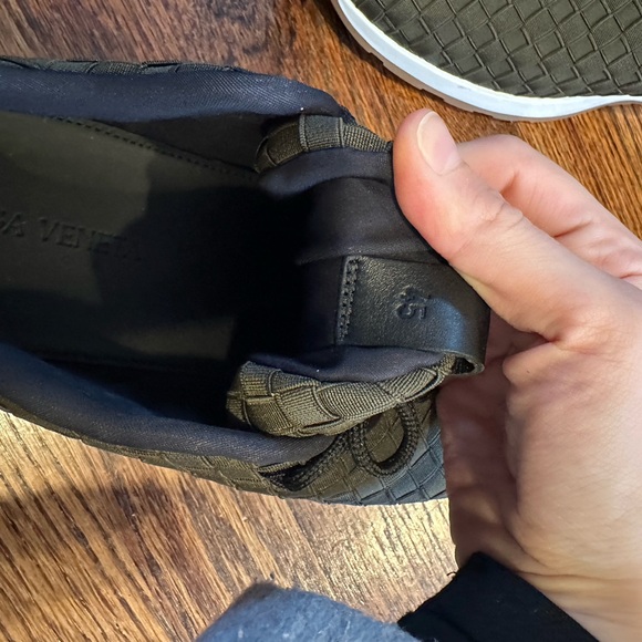 Bottega Veneta Men's Woven Sneakers - Picture 7 of 9